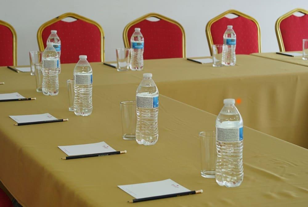 Ramada By Wyndham Panama Via Argentina Hotell Exteriör bild