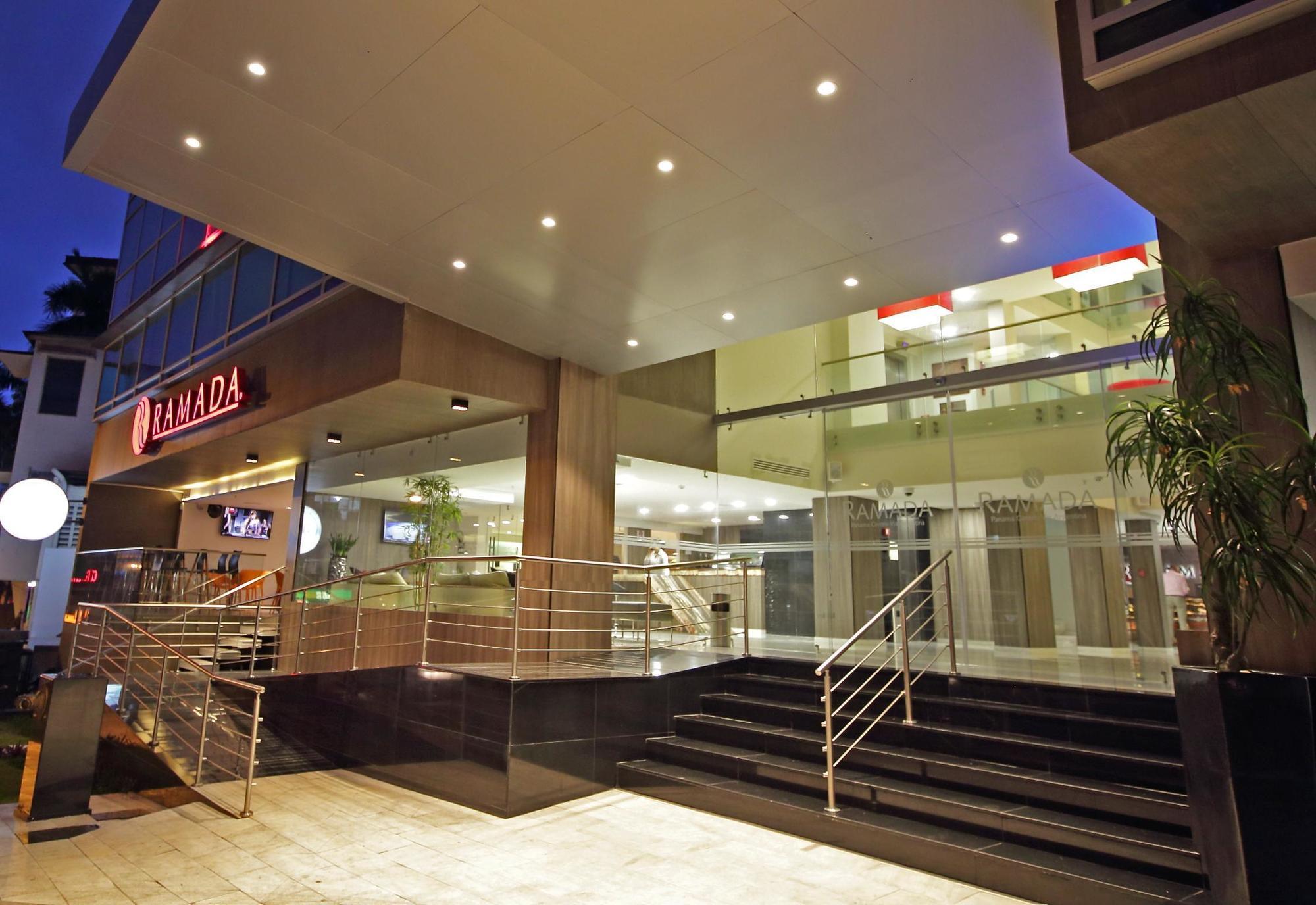 Ramada By Wyndham Panama Via Argentina Hotell Exteriör bild
